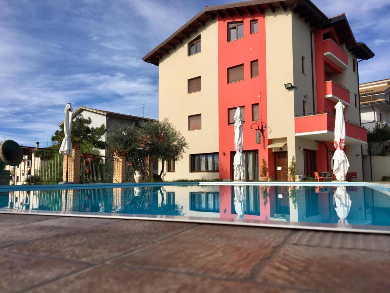 Moscufo Hotel Opera' מראה חיצוני תמונה