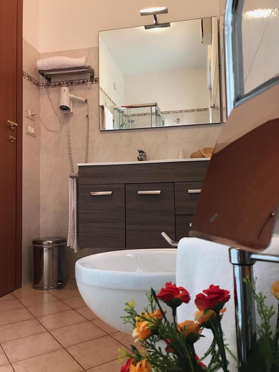 Moscufo Hotel Opera' מראה חיצוני תמונה