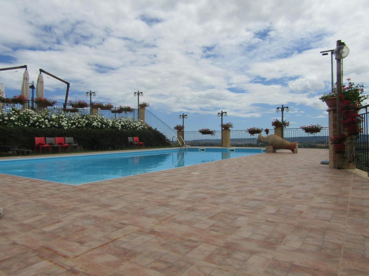 Moscufo Hotel Opera' מראה חיצוני תמונה
